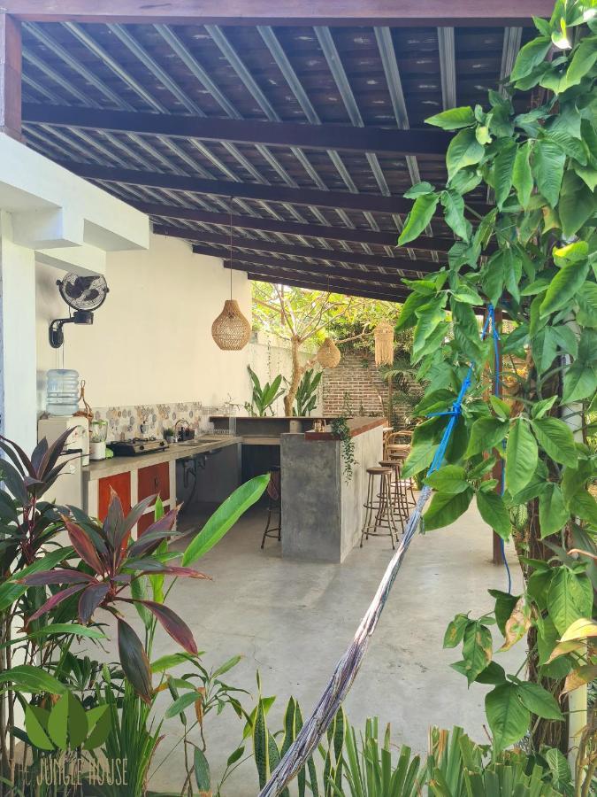 The Jungle House Vandrerhjem Canggu Eksteriør bilde